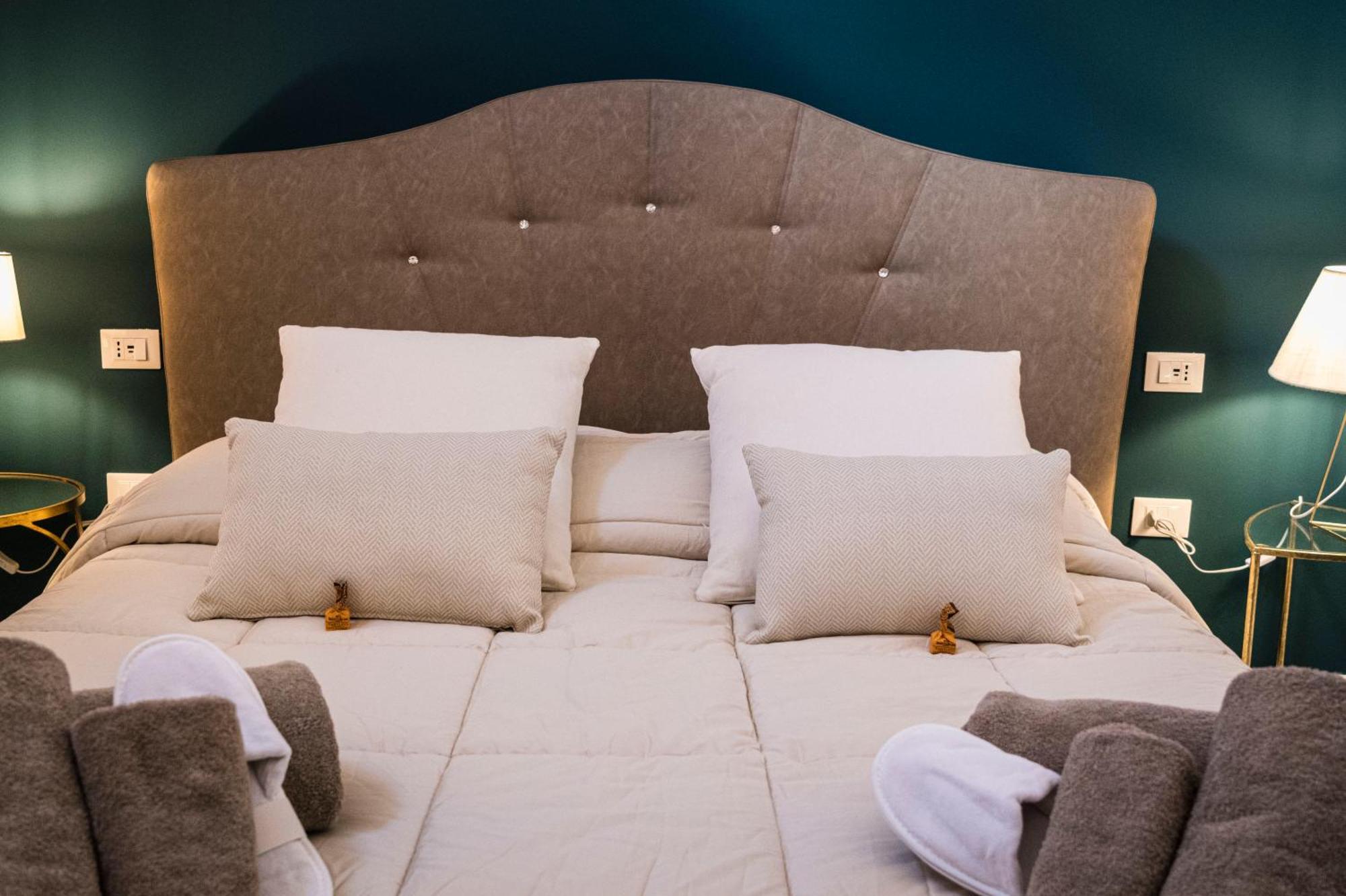 Galatina Suites Boutique - Luxury Experience In Salento מראה חיצוני תמונה